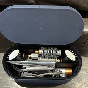 Dyson Airwrap, excellent condition, only used a few times